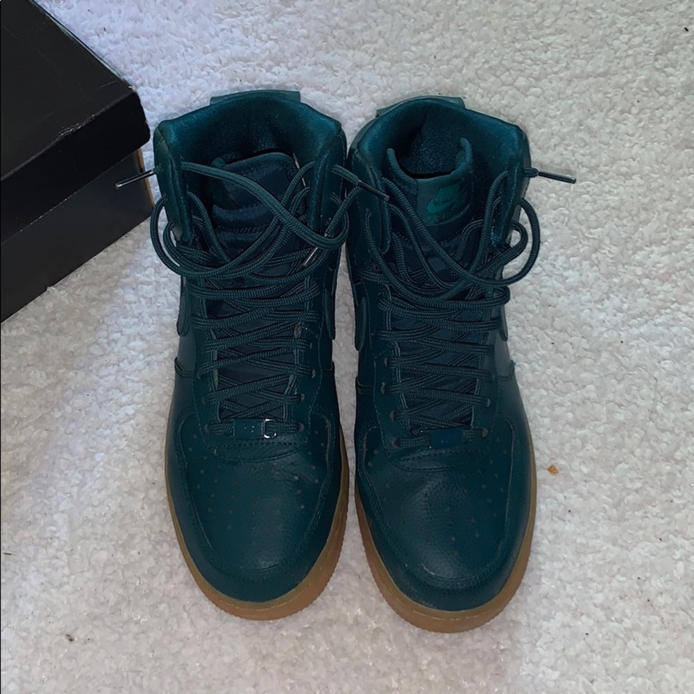 Woman’s Airforce 1 High top